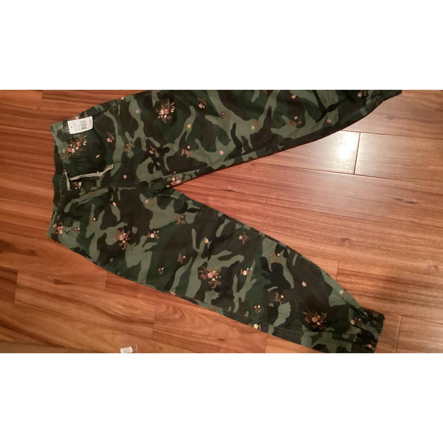 New Driftwood Women's Banded Pant In Camo Black